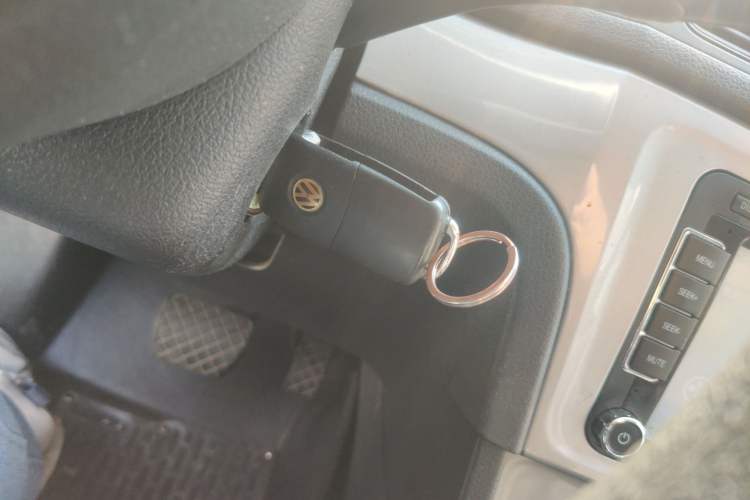 Used Volkswagen Lavida 2013 Revised Classic 1.6L Automatic Fashion Edition