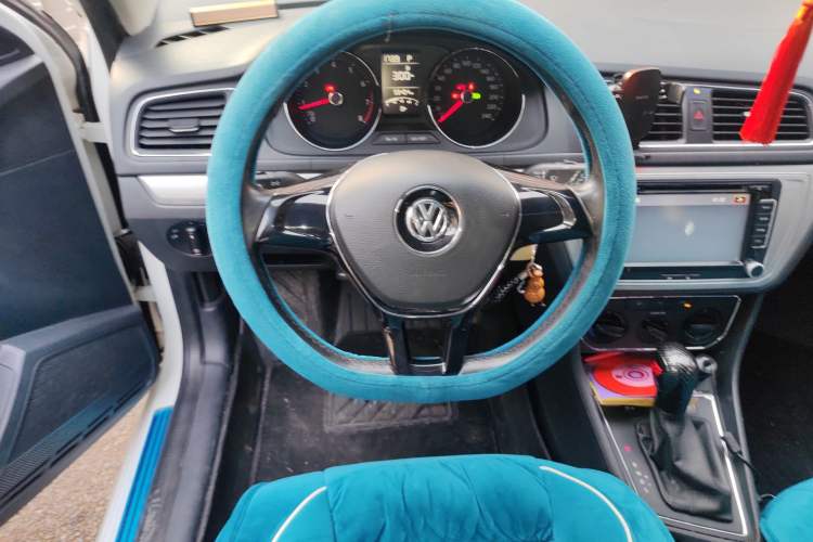 Used Volkswagen Gran Lavida 2015 230TSI DSG Comfort Edition