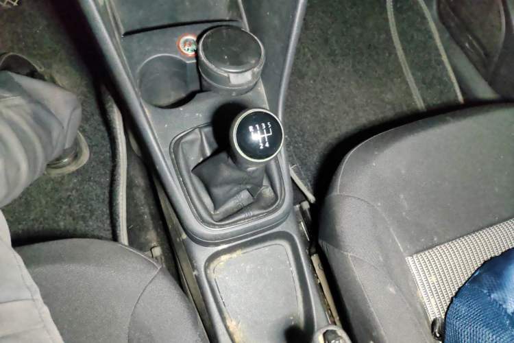 Used Volkswagen Polo 2014 1.4L Manual Fashion Edition