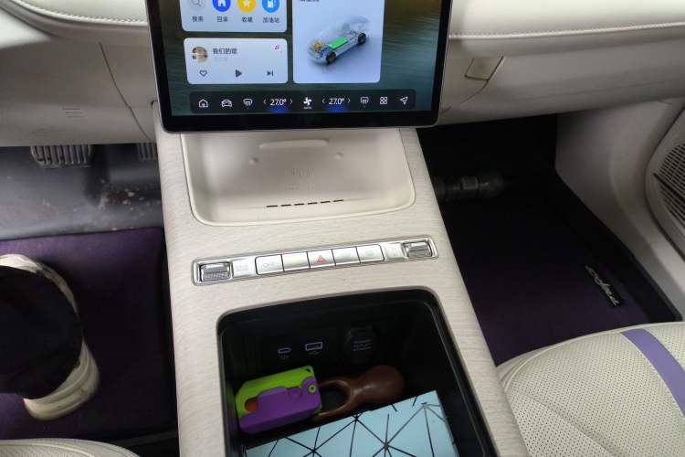 Used Geely Auto Preface 2024 Zhiqing 1.5TD Tiangong Edition Gear Lever