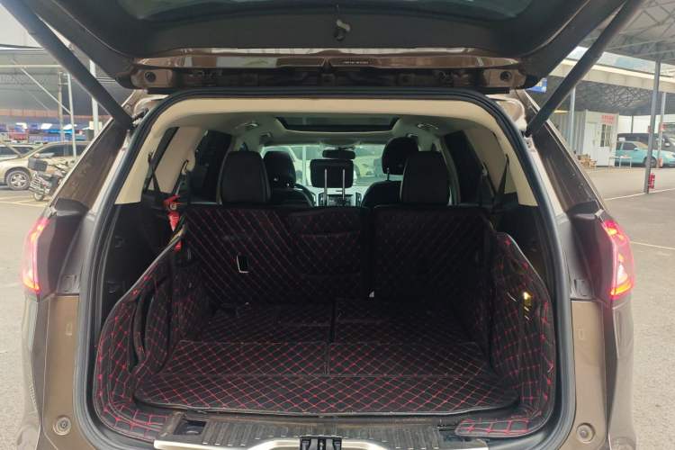 Used Ford Edge 2016 EcoBoost 245 Two-Wheel-Drive Titanium 7-Seater