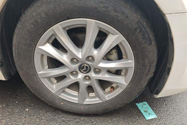 Used Mazda 3 Axela 2017 Sedan 1.5L Automatic Comfort Model China VI Standard Right Front Wheel Hub