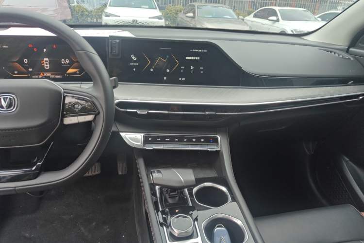 Used CHANGAN Eado 2022 PLUS Blue Whale NE 1.4T GDI DCT Flagship Edition Audio And AC Panel