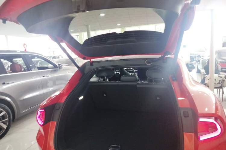 Used Xiaomi Auto YU7 2025 Ultra-Long Range High-Performance All-Wheel-Drive Max Edition