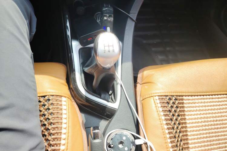 Used CHANGAN Alsvin V7 2016 1.6L Manual Enjoyment Model China V Standard Gear Lever