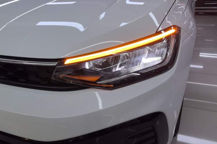 Used Volkswagen Lavida 2025 New Sharp 1.5L Outstanding New Edition Left Front Headlight