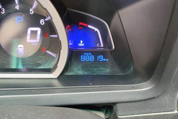 Used Luxgen U6 SUV 2015 2.0T ZhiZun Model