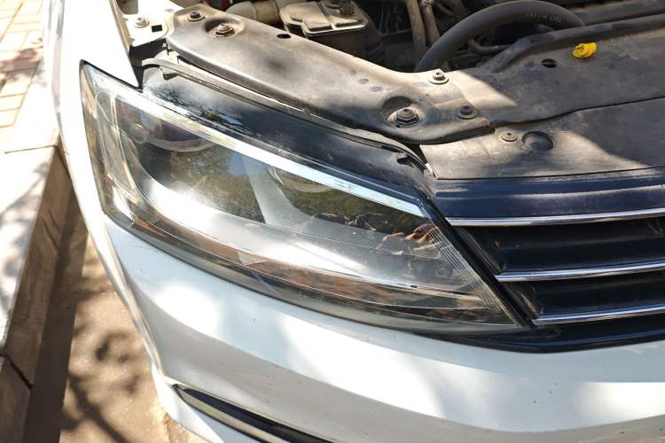 Used Volkswagen Sagitar 2018 280TSI DSG Comfort Model Right Front Headlight