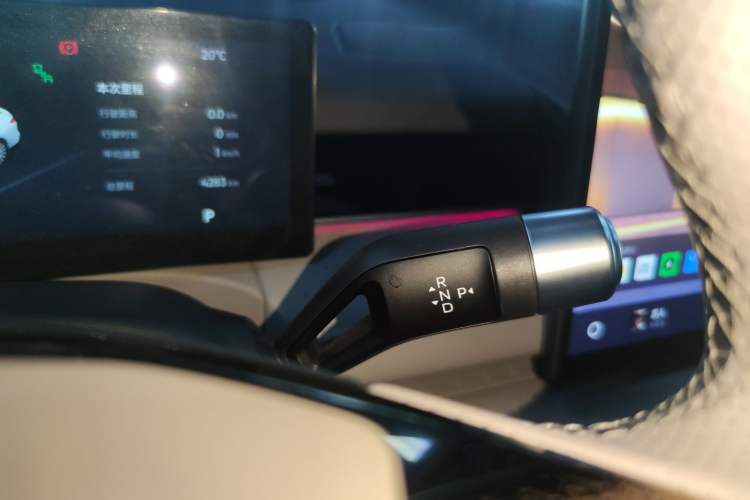 Used Geely Galaxy 8 2025 130km EM-P Starship Edition
