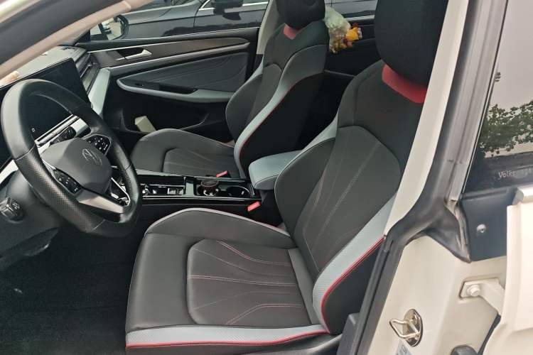 Used Volkswagen Lamando 2022 Lavida L 280TSI DSG Cool & Spicy Edition Left Front Seat