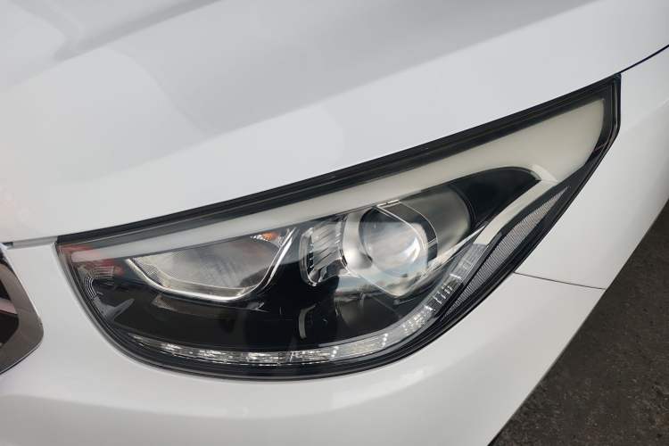 Used Hyundai ix35 2015 2.0L Automatic 2WD Smart Type China IV
