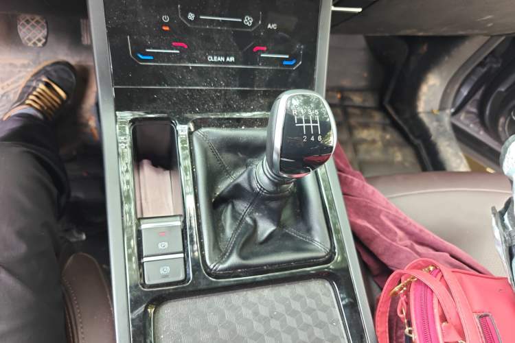 Used Chery Tiggo 7 2024 1.5T Manual Glory Edition Gear Lever