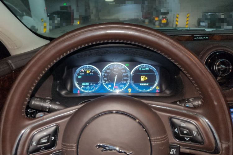 Used Jaguar XJ 2013 XJL 3.0 SC Panoramic Business Edition
