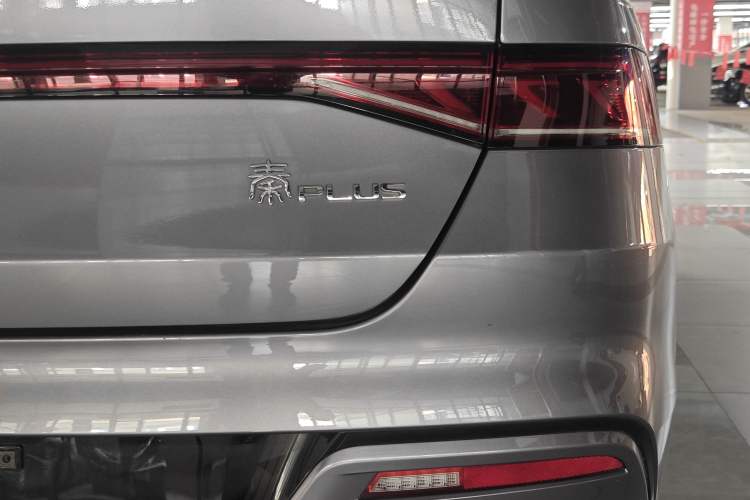 Used BYD Qin PLUS 2023 Champion Edition DM-i 120KM Leading Model Right Rear Taillight