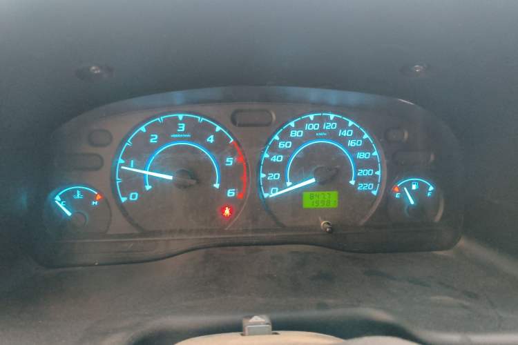 Used JMC Transit 2019 2.8T Commercial Version Short Wheelbase Mid-Roof 6-Seater China VI JX493