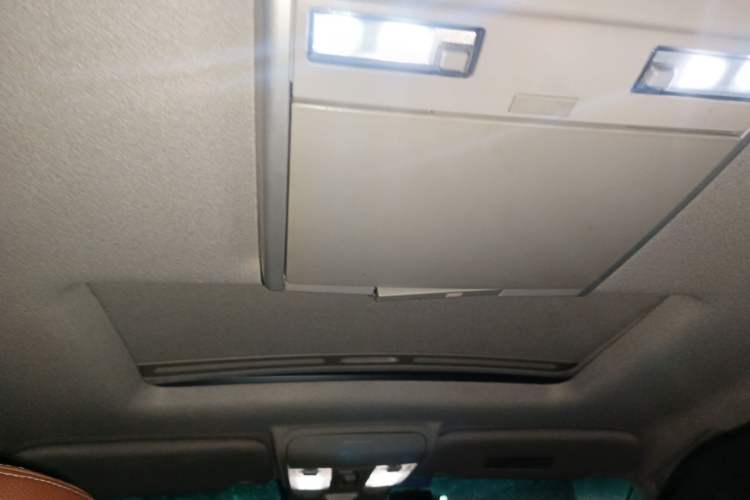 Used Luxgen Great 7 SUV 2014 2.2T Two-Wheel-Drive Smart Version
