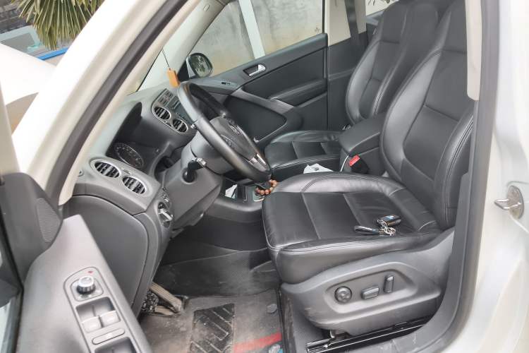 Used Volkswagen Tiguan 2012 1.8TSI Automatic Two-Wheel Drive Trend Edition Left Front Seat