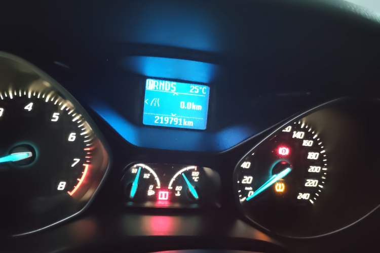 Used Ford Focus 2012 Hatchback 1.6L Automatic Fashion Edition Odometer Close Up