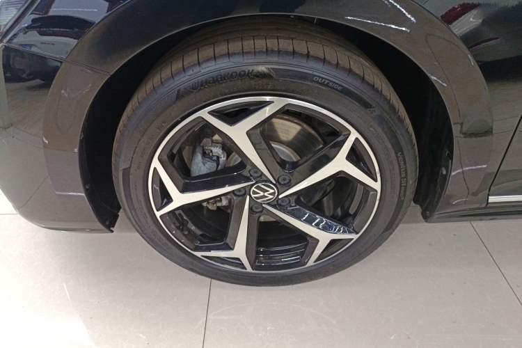 Used Volkswagen Passat 2024 380TSI Starry Dragon Edition Left Front Wheel Hub