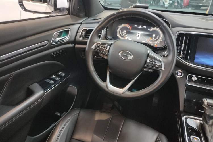 Used GAC Trumpchi GS8 2020 GS8S 390T Two-Wheel Drive Luxury Smart Connectivity Version