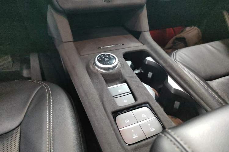 Used Ford Explorer 2020 EcoBoost 285 Rear-Drive Trend Edition 7-Seater