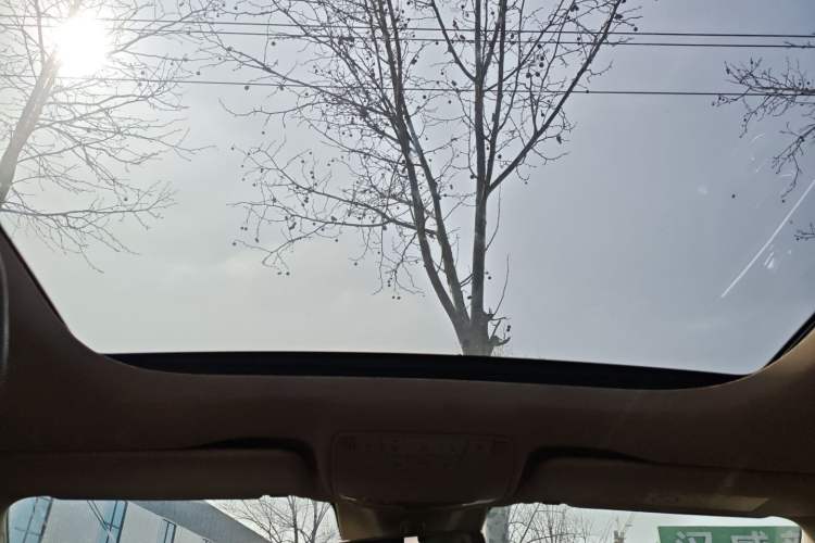 Used Mercedes-Benz E-Class 2017 E 300 L Sporty and Stylish Model
