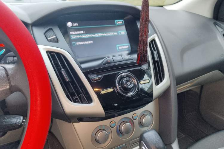 Used Ford Focus 2012 Sedan 1.6L Automatic Comfort Model
