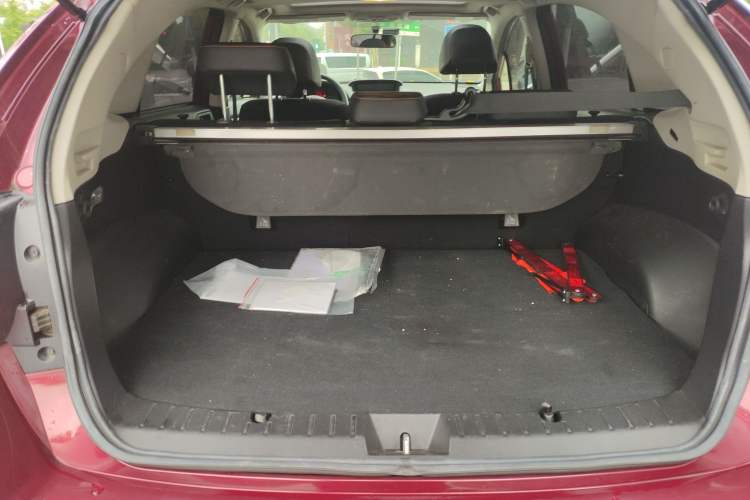 Used Subaru XV 2014 2.0i Comfort Edition Trunk