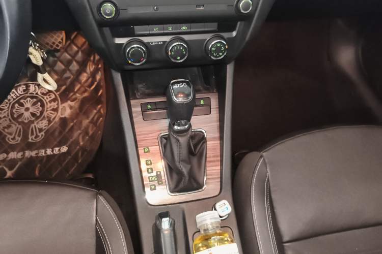 Used Skoda Octavia 2017 TSI280 DSG Smart Drive Edition
