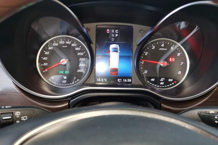 Used Mercedes-Benz V-Class 2021 V 260 Avantgarde Edition