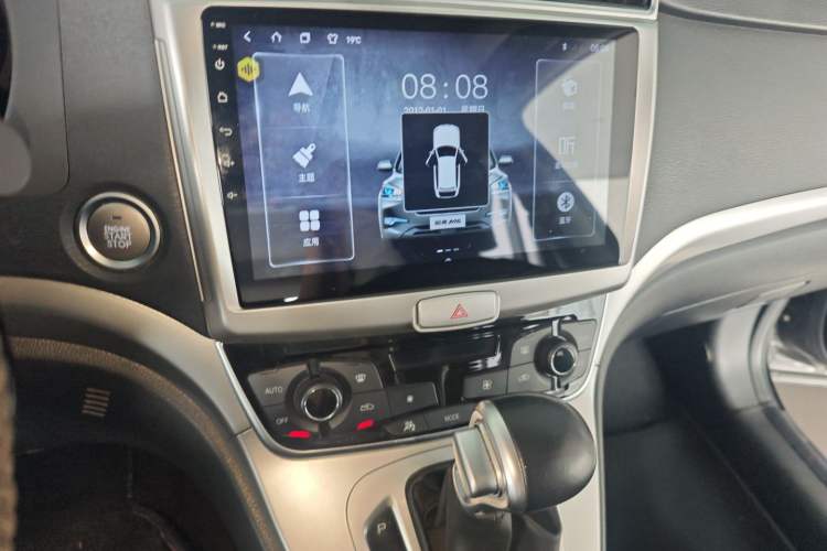 Used Haval M6 2019 1.5T DCT Two-Wheel Drive Elite Version China V Standard Audio And AC Panel