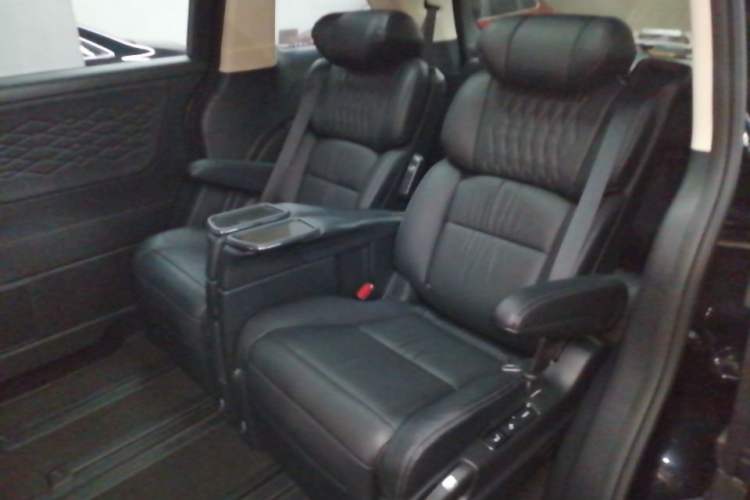 Used Honda Elysion 2022 2.0L eHEV Luxury First Edition
