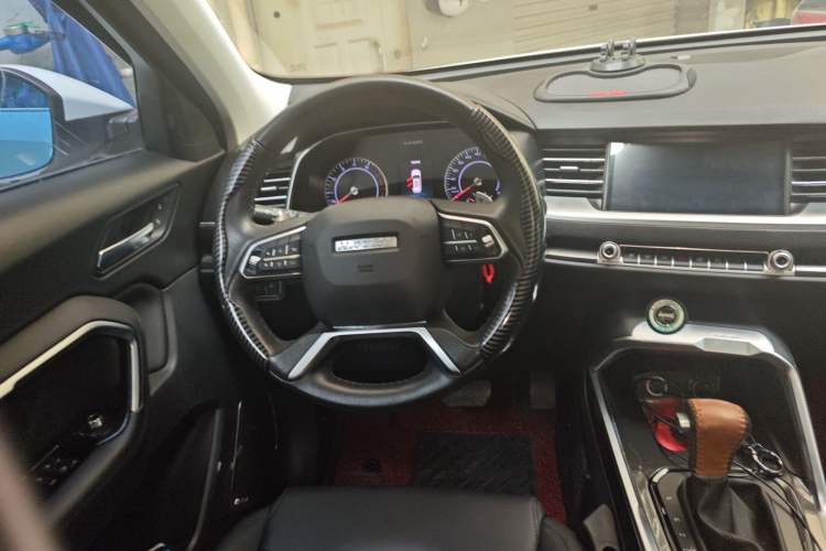 Used Haval H6 2017 Blue Label 1.5T Automatic Two-Wheel Drive ZhiShang Model Steering Wheel