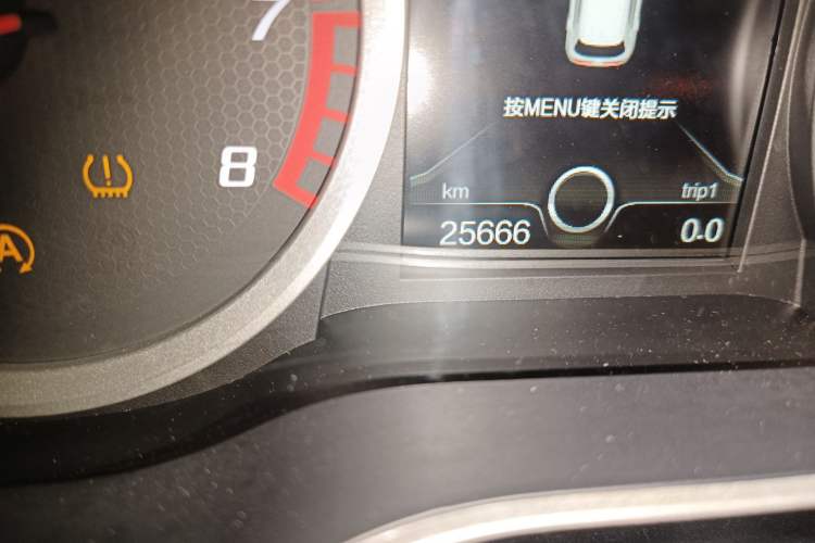 Used Bestune X40 2018 Internet Celebrity Edition 1.6L Manual Connected Smart Cool Type Odometer Close Up