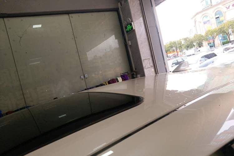 Used Toyota IZOA 2020 2.0L Yi Xiang CARE Roof