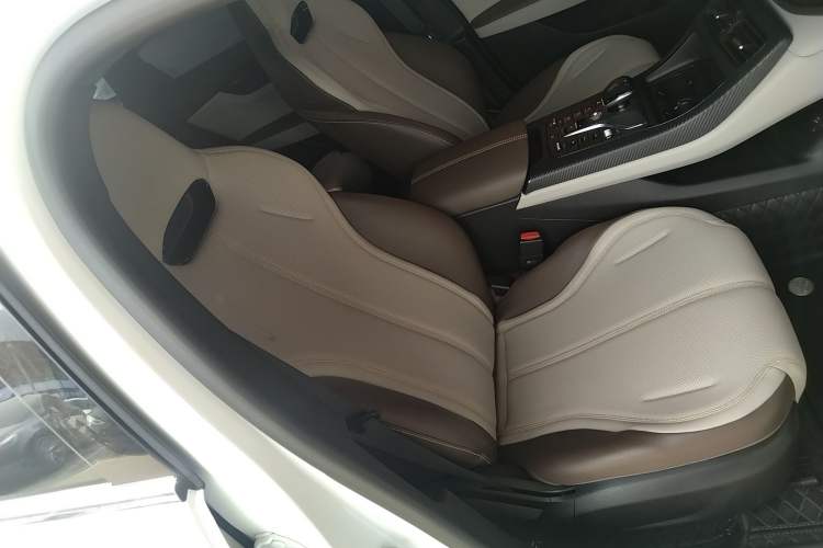 Used BYD Qin PLUS 2024 HONOR Edition DM-i 55KM Leading Model Right Front Seat