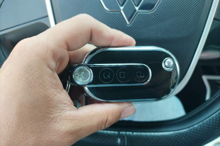 Used Wuling Hongguang MINIEV 2022 Macaron Premium Model – Lithium Iron Phosphate
