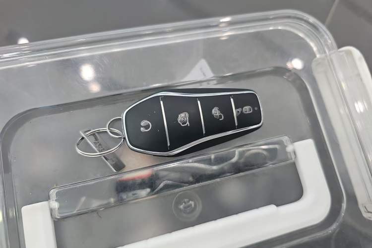 Used BYD Han 2025 DM-i Intelligent Driving Edition 125KM LiDAR Flagship Model