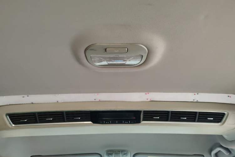 Used JAC Refine M4 2017 1.9T Diesel Manual Luxury Model Headliner