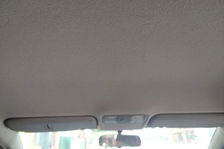 Used Hyundai Verna (older generation) 2014 1.4L Automatic Smart GLS Headliner