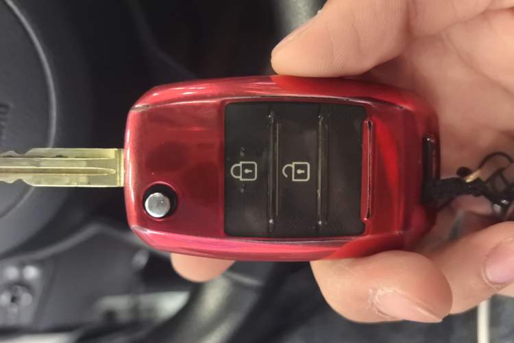 Used Kia Pegas 2020 Revised Version 1.4L Automatic Comfortable with Sunroof Vehicle Key