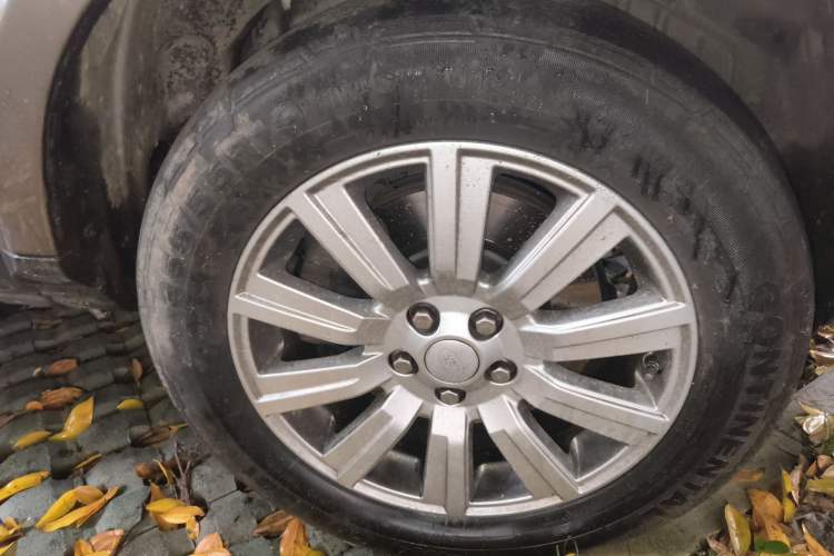 Used Land Rover Discovery 2015 3.0 SC V6 HSE Right Front Wheel Hub