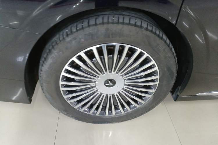 Used VOYAH Dream 2025 PHEV Four-Wheel-Drive Flagship Kunpeng Edition Exterior 5