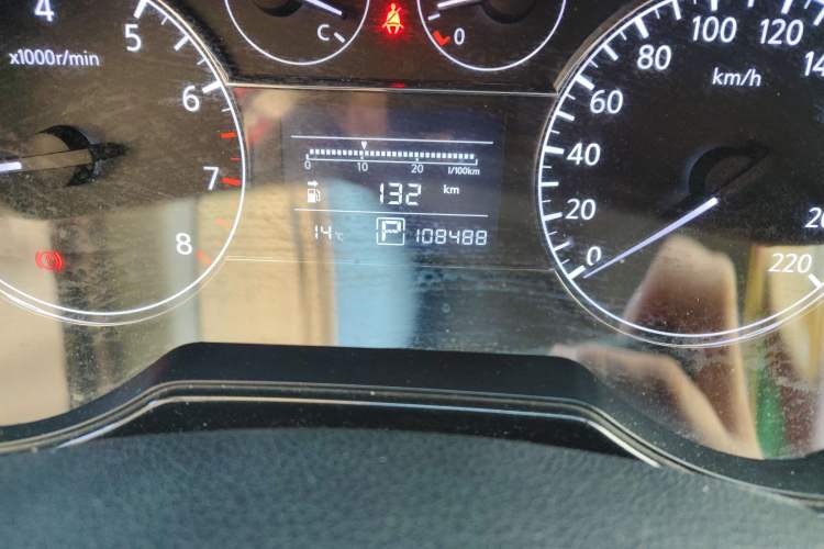 Used Nissan Tiida 2011 1.6L CVT Smart Version
