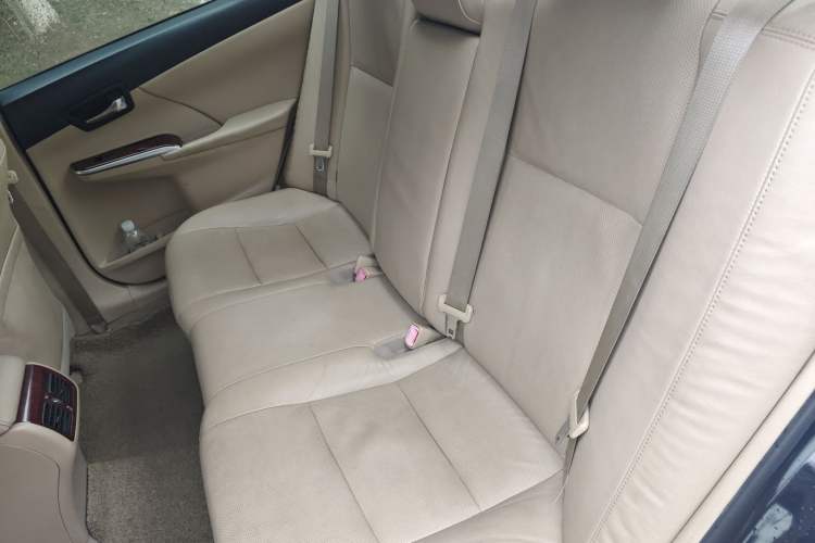 Used Toyota Camry 2013 2.0G Comfort Edition
