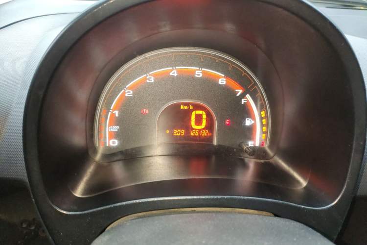 Used Chery QQ 2013 1.0L Manual Happy Edition
