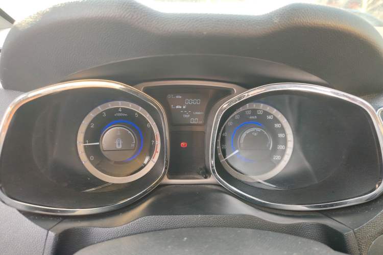 Used JAC Group Refine S5 2013 2.0T Manual New Edition
