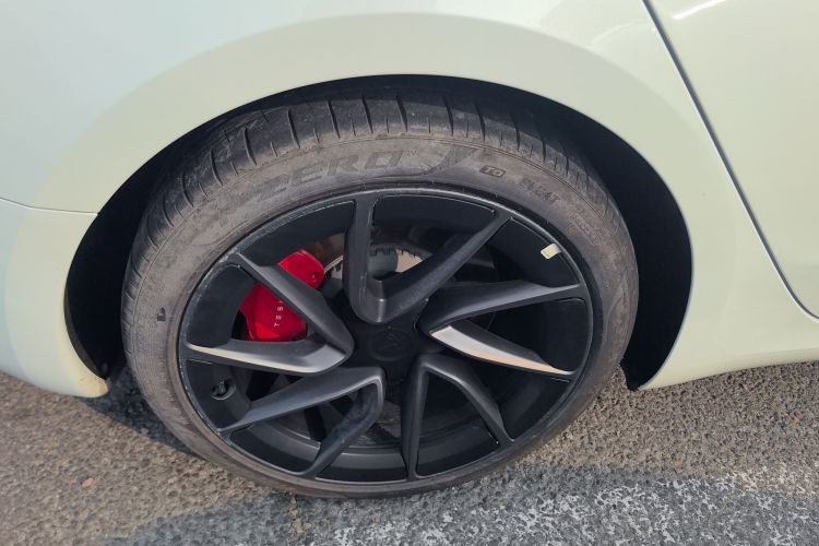 Used Tesla Model 3 2024 High-Performance All-Wheel-Drive Version