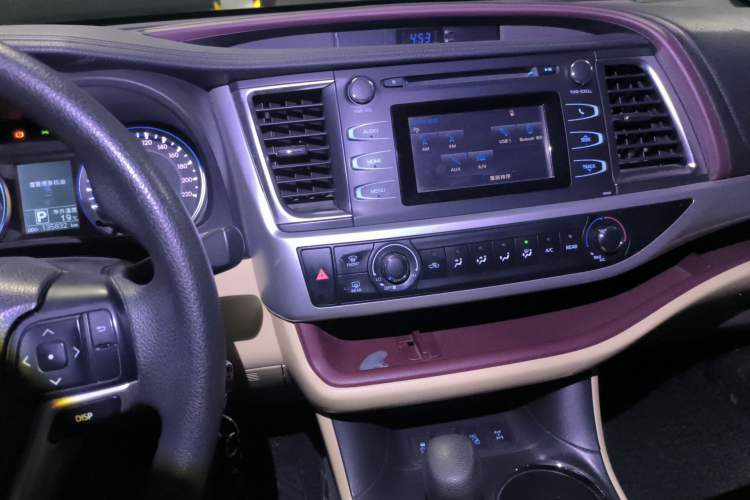 Used Toyota Highlander 2017 2.0T Four-Wheel Drive Elite Edition 7-Seater
