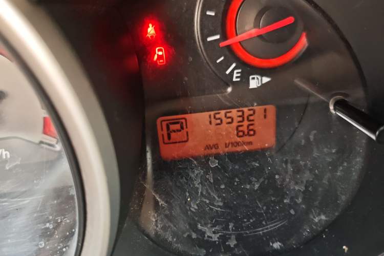 Used Nissan Sylphy 2009 1.6XL Automatic Luxury Sunroof Edition Odometer Close Up